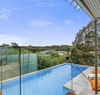 Lansdowne Villa - with swimming pool - Southport Accommodation