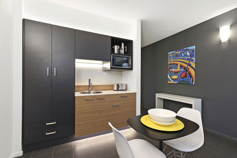 Vue Apartments Geelong - Southport Accommodation 3