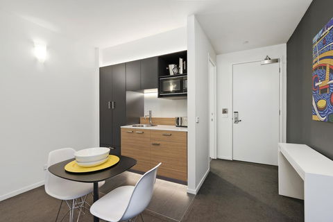 Vue Apartments Geelong - Southport Accommodation 2