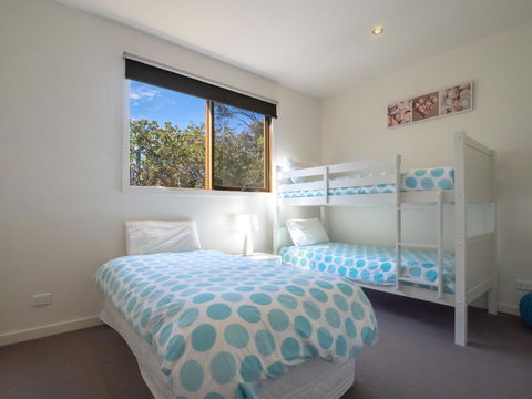 Blairgowrie Moonah Beach House: Walk To Beach - Southport Accommodation 10