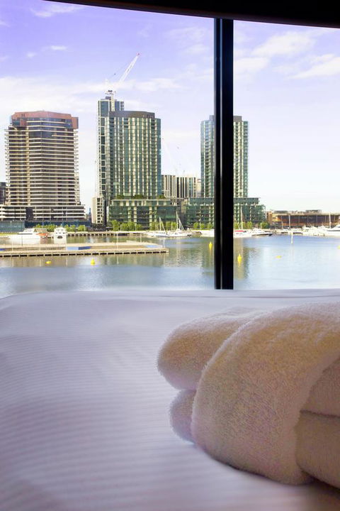 Accent Accommodation@Docklands - Southport Accommodation 2