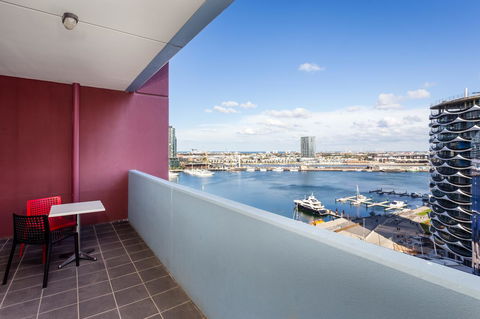 Accent Accommodation@Docklands - Southport Accommodation 1