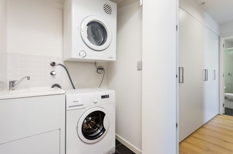 Accent Accommodation@Docklands - Southport Accommodation 8