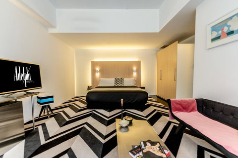 Adelphi Hotel - Accommodation Southport 1