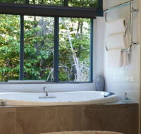 Ashwood Cottages - Southport Accommodation
