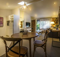Bright Mystic Valley - Southport Accommodation