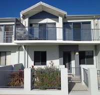 The Beach Villa Bunbury - Accommodation Southport