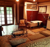 The Cabin - Southport Accommodation