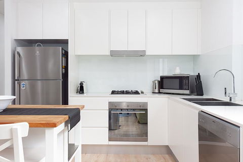 The Cove - L'Abode Accommodation - Southport Accommodation 0
