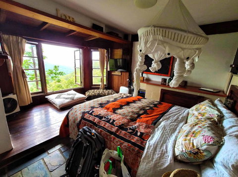 The Den Of The Treehouse, KINABALU Farm - Accommodation Southport 1