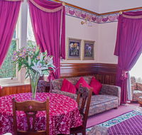 The Duck House - Southport Accommodation