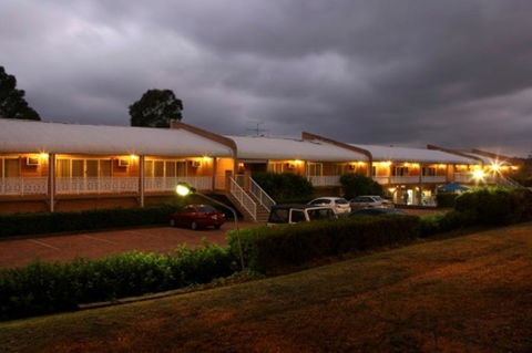 The Hermitage Motel - Campbelltown - Southport Accommodation 2