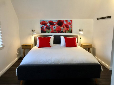 The Loft @ Denver - Accommodation Southport 0