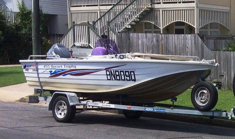 The Red Sparrow - Accommodation Southport 1