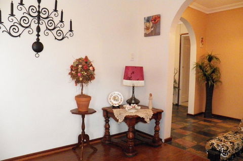 The Spanish Retreat And BnB - 24 Hrs - Southport Accommodation 2