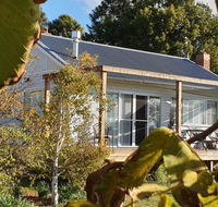 Toms Cottage - Wilgowrah -A Country Escape - Southport Accommodation
