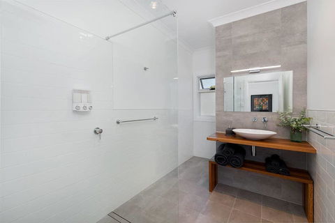 Toms Cottage - Wilgowrah -A Country Escape - Southport Accommodation 3