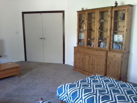 Tree Lodge - Southport Accommodation 3