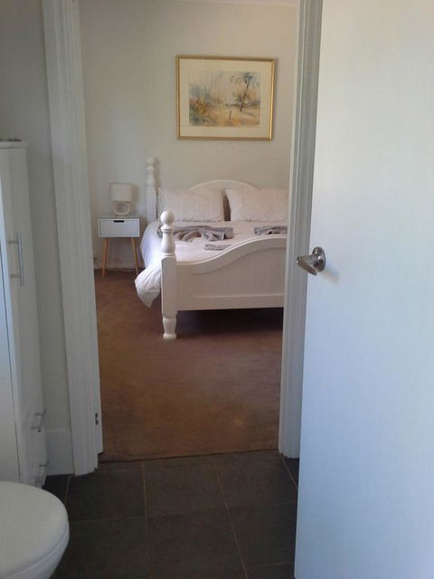Tree Lodge - Southport Accommodation 1