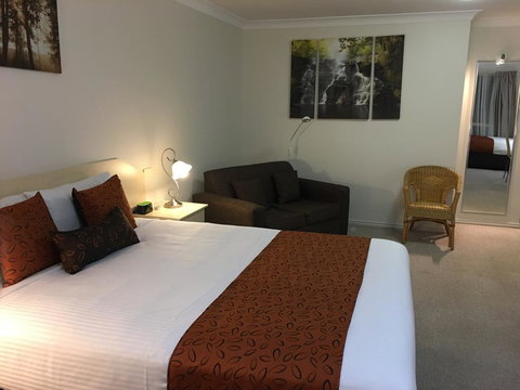 Tuckerbox Motor Inn - Accommodation Southport 0