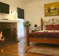 Tudor Cottages - Southport Accommodation