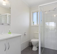 VALLEY VIEWS - 10 Valley Heights Drive - Accommodation Southport