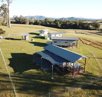 Valley Cabins By The Creek - Southport Accommodation