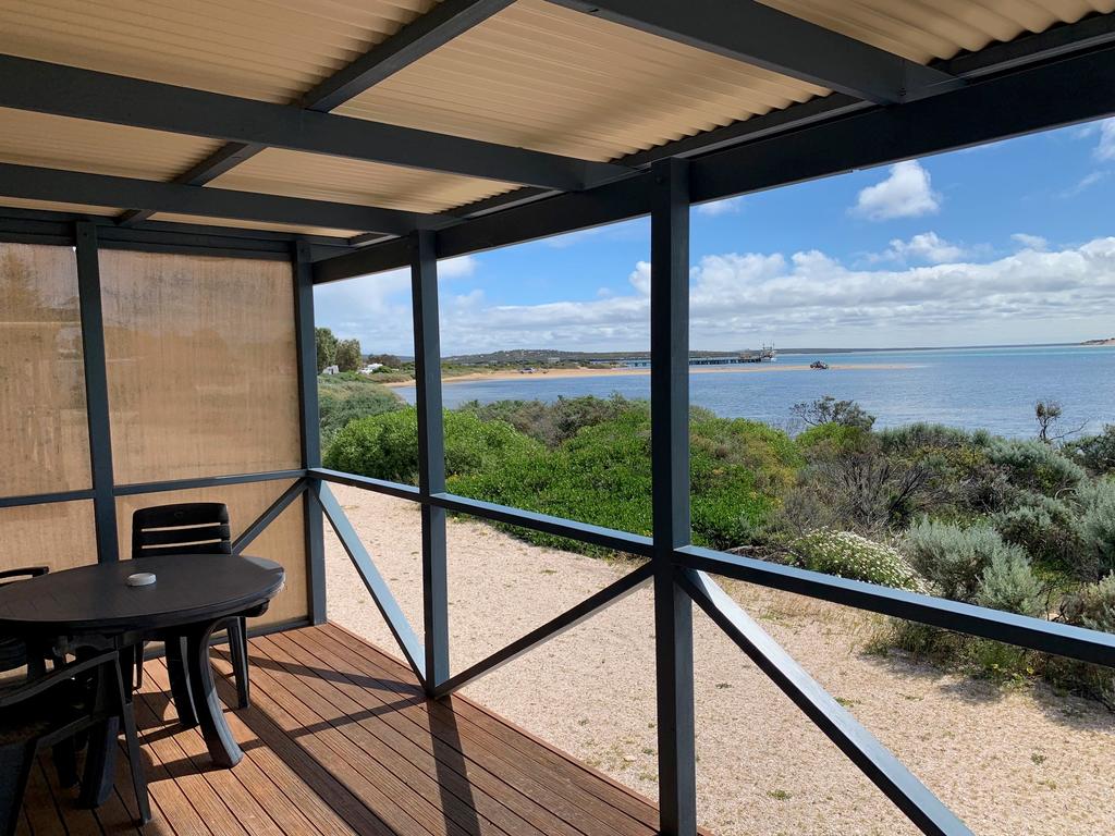 Louth Bay SA Southport Accommodation