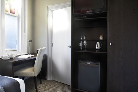 Vulcan Hotel Sydney - Southport Accommodation 1