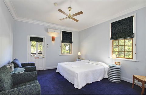 Walhalla's Star Hotel - Southport Accommodation 3