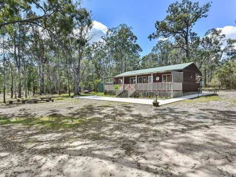 Wallaby Cottage - Cute Accom In Bushland Setting - Accommodation Southport 1