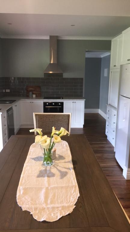 Walnut Tree Cottages - Southport Accommodation 2