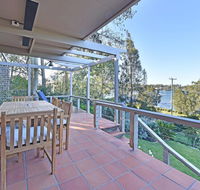Wangi Waterfront Delight Estate - Waterfront Reserve Home - Southport Accommodation