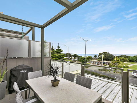 WATERFRONT TWO - Position Perfect , , , NEW LISTING 2019, , ,  - Southport Accommodation 1
