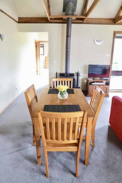 Red Ceder Cottage - Great Ocean Road - Port Campbell - Accommodation Southport 15