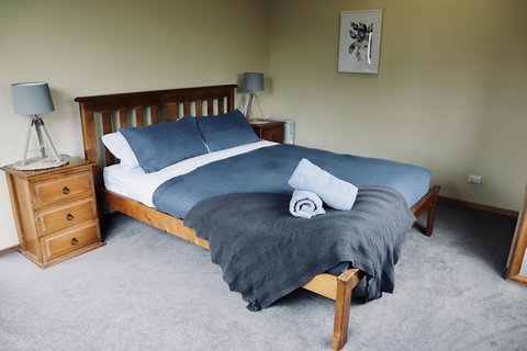 Red Ceder Cottage - Great Ocean Road - Port Campbell - Accommodation Southport 2