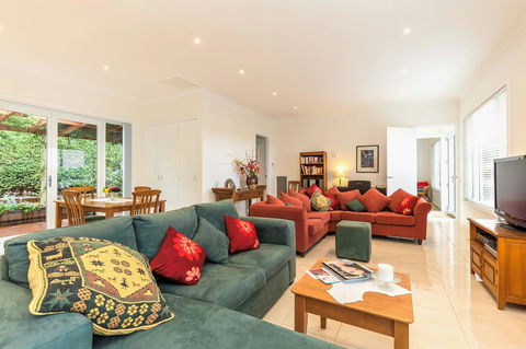 Waybourne- Vineyard And Winery - Southport Accommodation 20