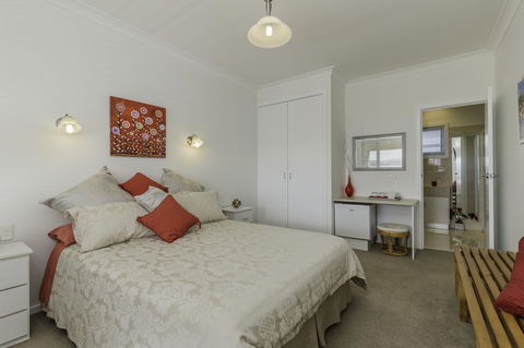 Waybourne- Vineyard And Winery - Southport Accommodation 23