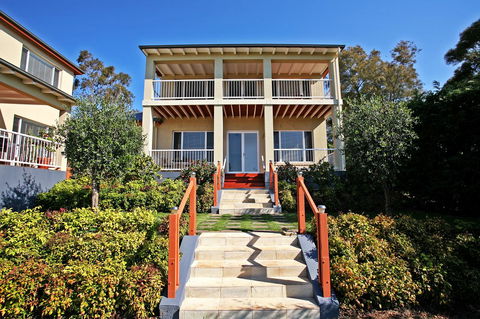 Waybourne- Vineyard And Winery - Southport Accommodation 14