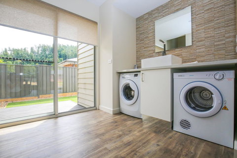 Amber Mist Villa Two - Accommodation Southport 13