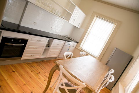 Cape Nelson Lighthouse - Southport Accommodation 6