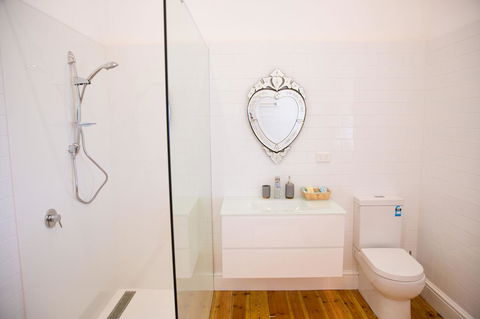 Cape Nelson Lighthouse - Southport Accommodation 16