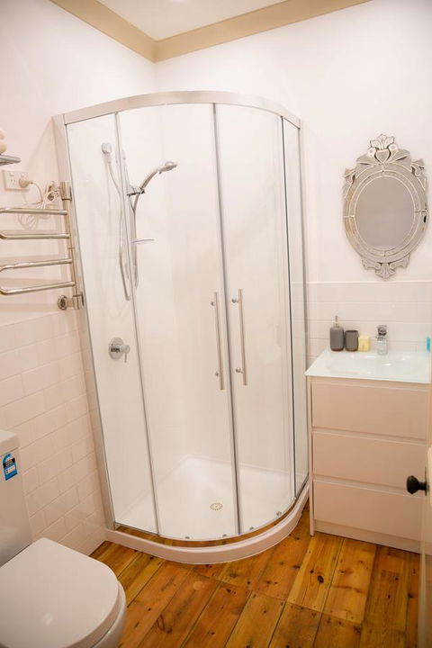 Cape Nelson Lighthouse - Southport Accommodation 4