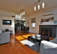 A Stroll Away - Southport Accommodation