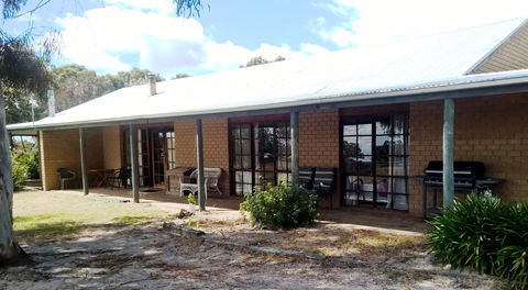 Grampians Pomonal Cottages - Southport Accommodation 9