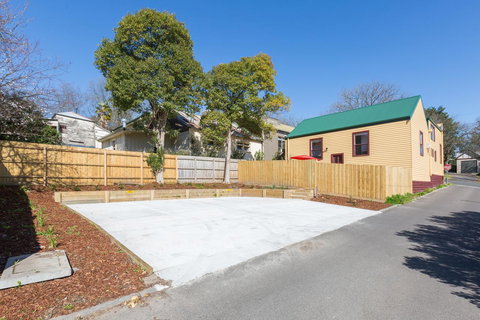 The Old Mechanics - Accommodation Southport 19