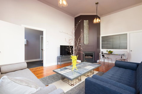 The Old Mechanics - Accommodation Southport 3