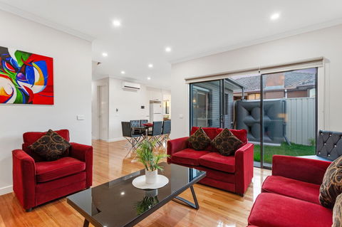 Biggs Villas Melbourne - Southport Accommodation 0