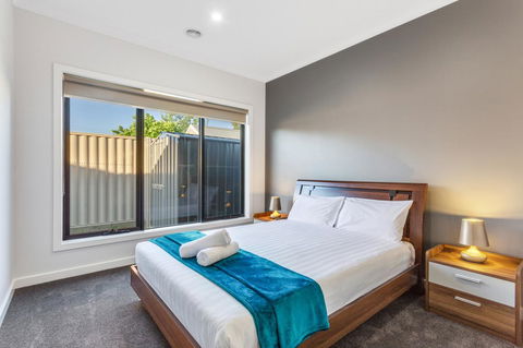 Biggs Villas Melbourne - Southport Accommodation 6