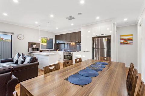 Biggs Villas Melbourne - Southport Accommodation 17